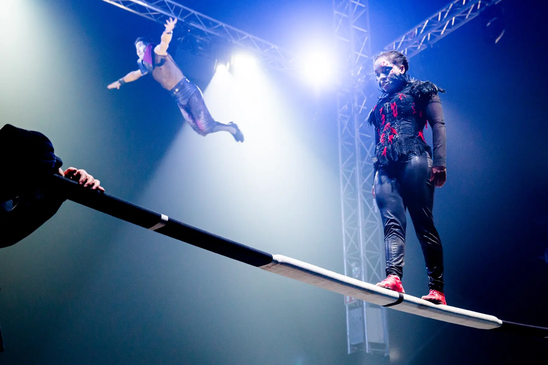 Stunt-Performance in filmischer Inszenierung